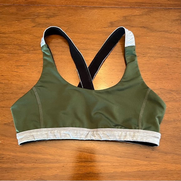 Cross back sports bra - Picture 1 of 4
